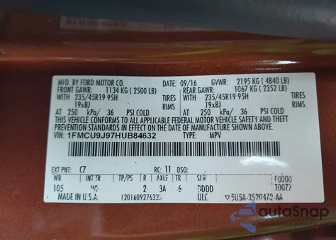 2017 Ford Escape Titanium из США, поврежденный, VIN 1FMCU9J97HUB84632